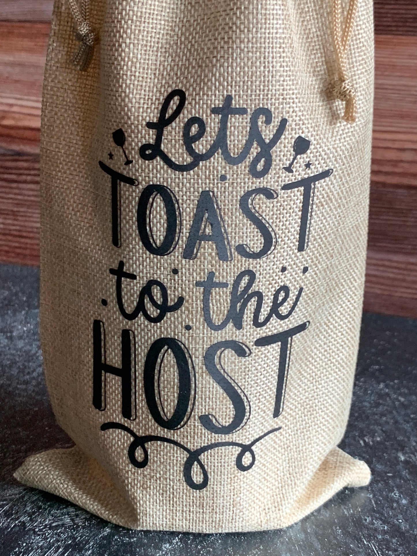 Wine Carrier Bag Gift 'Toasts to the Hosts'